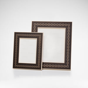 L-Chain Photograph Frame